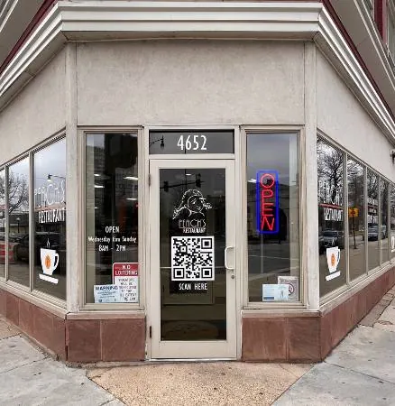 The corner storefront of Peach’s at 4652 S. King Drive